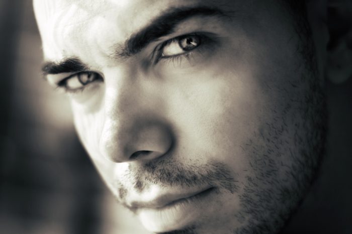 black-and-white-man-person-eyes-1024x682