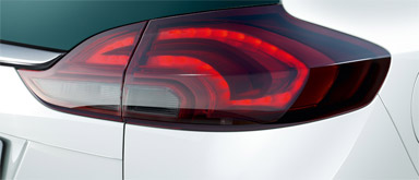 Opel_Zafira_LED_Rear_Lights_1024x440_za17_e01_008