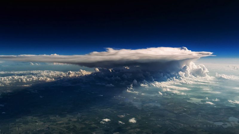 storm-sky-photography-airline-pilot-christiaan-van-heijst-4-57eb67f4137a5__880