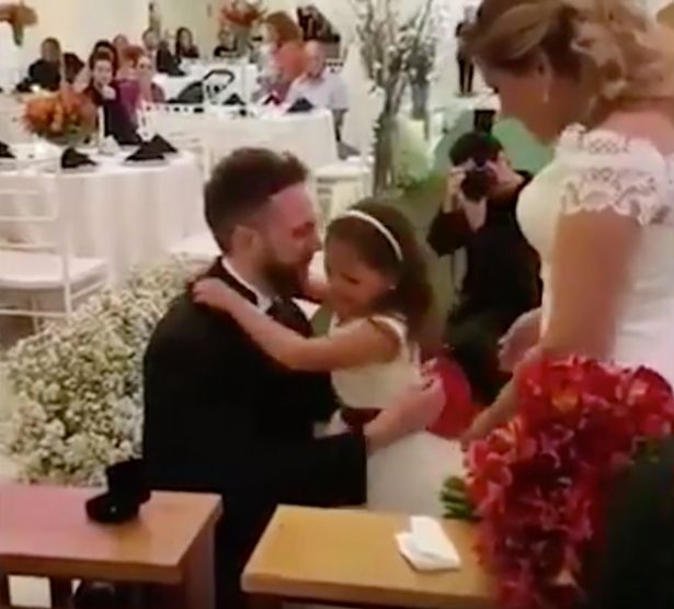 heartrending-moment-bridegroom-asks-stepdaughter-6-to-be-his-child-for-life-with-ring-at-wedding-to-mum-2