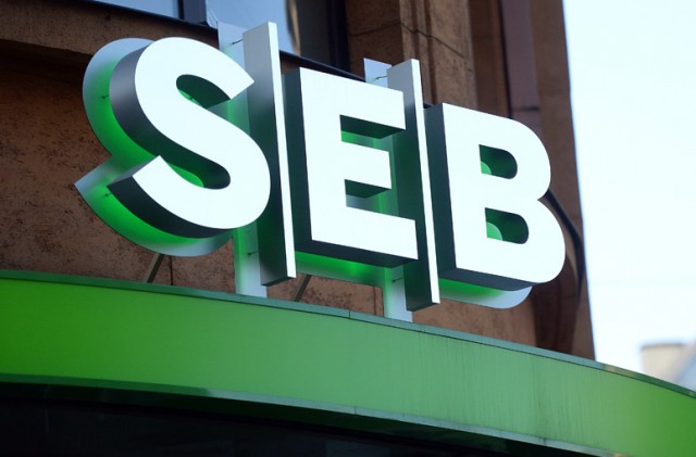 SEB bankas aptauja: pieci latviešiem raksturīgākie aizņemšanās paradumi