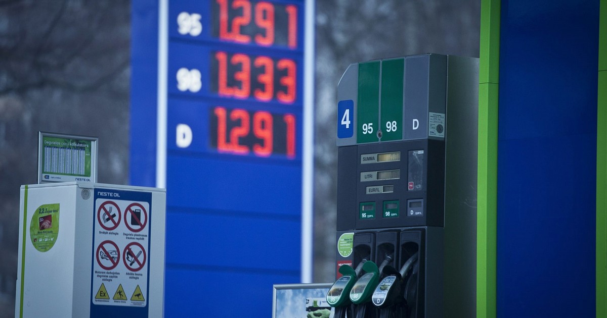 FM: inflāciju maijā ietekmē degvielas cenu kāpums