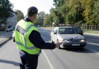 Uzmanību šoferiem- spēkā stājusies jauna sodu sistēma par ceļu satiksmes noteikumu pārkāpumiem