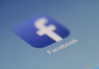 Facebook veic izmaiņas; daļa informācijas no profila tiks noņemtas