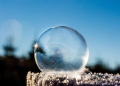 Svētdien Latviju pārsteigs pamatīgs sals: kurās vietās termometrs noslīdēs viszemāk