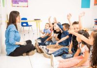 7 jautājumi, kas jums jāuzdod bērnudārza audzinātājai, pirms sūtat savu bērnu uz šādu iestādi