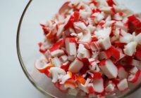 Salāti “Sarkanais karalis” – jāgatavo 5 minūtēs, kopā 3 sastāvdaļas. Garšīgs, vienkāršs un budžetam draudzīgs