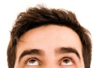 Bankas analīze: jaunieši, kuri šobrīd cīnās ar īres cenām, drīz valdīs pār pasaules naudu