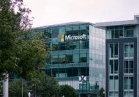 Uzmanības centrā nokļūst Microsoft izmaksas, jo pieaug bažas par mākslīgā intelekta lēno atdevi