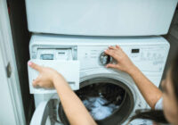 Kaimiņiene parādīja šo efektīvo metodi, kas palīdzēja man likvidēt pelējumu veļasmašīnā… Esmu sajūsmā par rezultātu!