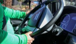 Kāpēc autobusu vadītājiem nepatīk, ja pasažieri, izkāpjot, saka “Paldies”? No šī brīža, izkāpjot no autobusa, es vairs neko neteikšu