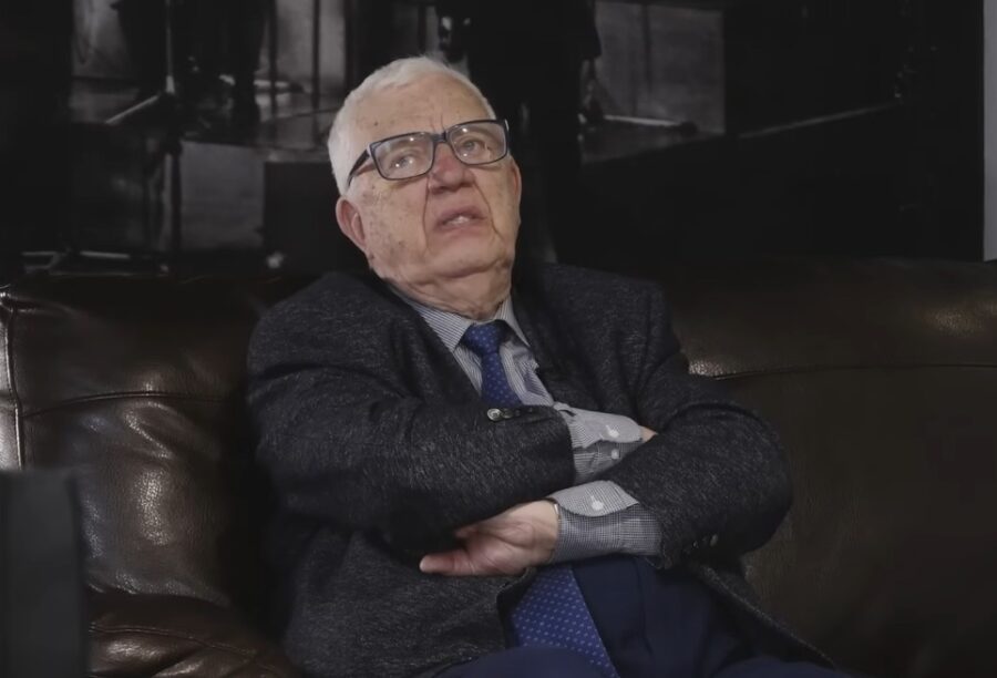 Maestro Raimondam Paulam skarbs viedoklis par mūsdienu skolu sistēmu (intervija)