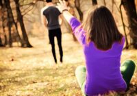 10 pazīmes, ka vīrietis nav ieinteresēts attiecībās ar jums (pat ja to nesaka tieši)
