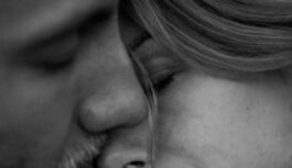 Astoņas spēcīgas pazīmes, ka vīrietis jūs patiesi mīl un ir uzticīgs, pat ja to nesaka skaļi