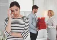 Vīra dzimšanas dienā vīramāte pasniedza viņam dāvanu, pēc kuras viņa vairs nav laipni gaidīta mūsu mājās