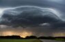 Ļoti spēcīgi, neprognozējami negaisi, kas izveidojas dažu minūšu laikā: meteorologs Toms Bricis brīdina par laika apstākļiem šajā nedēļā