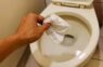 Kur izmest tualetes papīru – podā vai atkritumos, skaidroju pareizo risinājumu