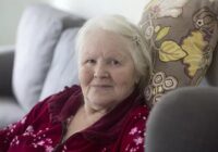 Ar ko vislabāk dzīvot pēc 70 gadu vecuma: mierīgas vecumdienas bez vientulības