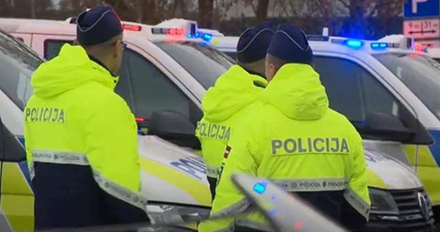 Autojurists atklāj, kādi vārdi var maksāt jums tiesības, sazinoties ar likumsargu