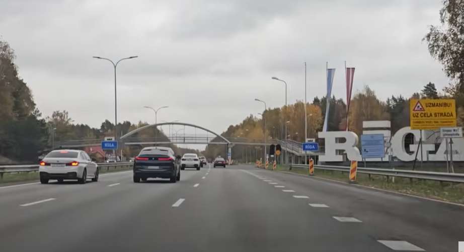 Drīzumā iespējams par iebraukšanu Rīgā iedzīvotājiem nāksies maksāt – izskan arī summa