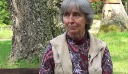 “Bitīt matos! Tu nevari pateikt?” – “lāču mamma” Velga Vītola intervijā pasaka, ko domā par mūsdienu bērnu audzināšanu (+ VIDEO)
