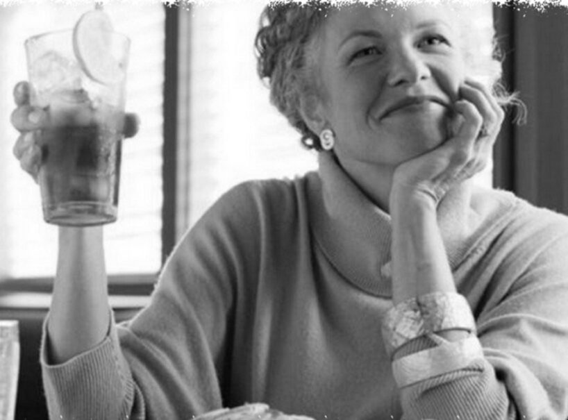 Paziņa no Daugavpils divreiz gadā atpūšas Turcijā, bet mājās guļ uz grīdas virtuvē