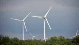 Sabiedrības attieksme pret vēja parkiem: atkrastes enerģija gūst priekšroku, bet joprojām valda neziņa Sabiedrības attieksme pret vēja parkiem: atkrastes enerģija gūst priekšroku, bet joprojām valda neziņa