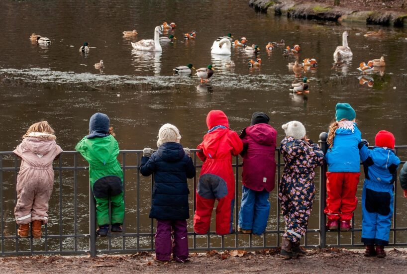 Šajā reģionā vecākiem tiks uzlikts naudas sods, ja viņi savlaicīgi neizņems bērnu no bērnudārza – zināma summa