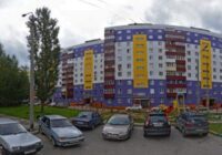 Kā izskatās parasta 9 stāvu ēka, kuras pārvaldnieks visu budžetu atvēlēja remontam, neprasot iedzīvotājiem maksāt papildus