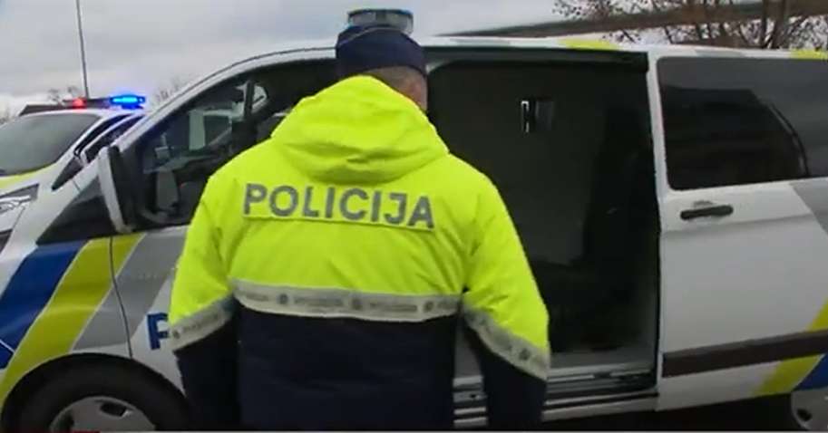 Ceļu inspektors lūdz jums iekāpt patruļas automašīnā: kādos gadījumos no tā obligāti jāatsakās