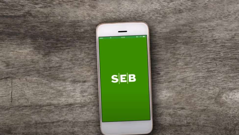 Saņēmu zvanu no kurzemnieka Andra, bet tikai vēlāk sapratu, ka man no konta pazuduši 2000 eiro – stāstu kas sekoja