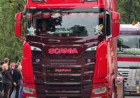 Tikai nesen uzzināju kāpēc patiesībā kravas autovadītāji uz vējstikla liek savu vārdu: daudzi pat nenojauš