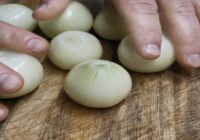 Gandrīz neviens nezina, ka no sīpola var pagatavot tik gardu lietu: pazūd acumirklī, pat nepaspēj atdzist