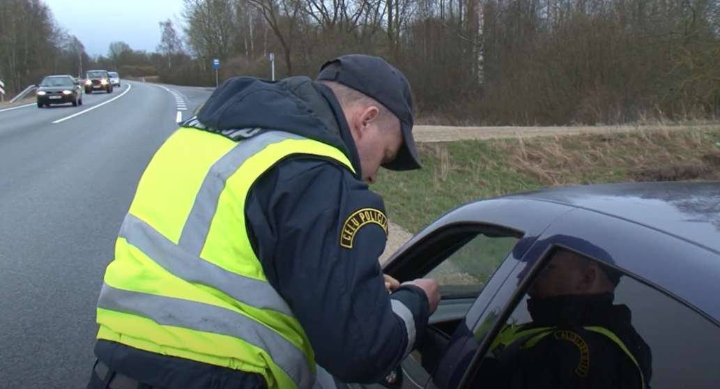 Jurists paskaidroja, kāpēc likumsargi vienmēr lūdz viņu nefilmēt un noņemt kameras – no kā viņi baidās﻿