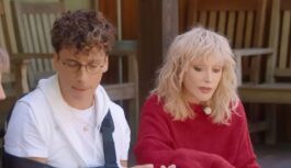 Primadonna Alla Pugačova un viņas vīrs Maksims Galkins atkal pārceļas: iegādājušies vēl vienu jaunu villu – zināms, kur viņi tagad dzīvos Primadonna Alla Pugačova un viņas vīrs Maksims Galkins atkal pārceļas: iegādājušies vēl vienu jaunu villu – zināms, kur viņi tagad dzīvos