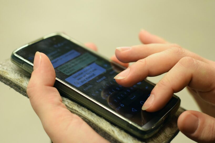 Uz ”Whatsapp” man atnāca ziņa, ka jāmaksā 50 eiro par ”numura īri”: stāstu ar ko man tas beidzās