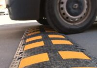 90 % autovadītāju nepareizi šķērso ātrumvaļņus — skaidroju, kādas kļūdas viņi pieļauj