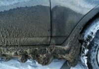 Noslēpums pret “uzslāņojumiem” uz sliekšņiem un arkām: ziemas triks, ko zina tikai pieredzējuši autovadītāji