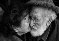 Vecāka gadagājuma laulātajiem kļūst grūti sadzīvot kopā — viņi vairs nesaudzē savas attiecības: 11 svarīgi iemesli, par kuriem mēs pat neaizdomājamies