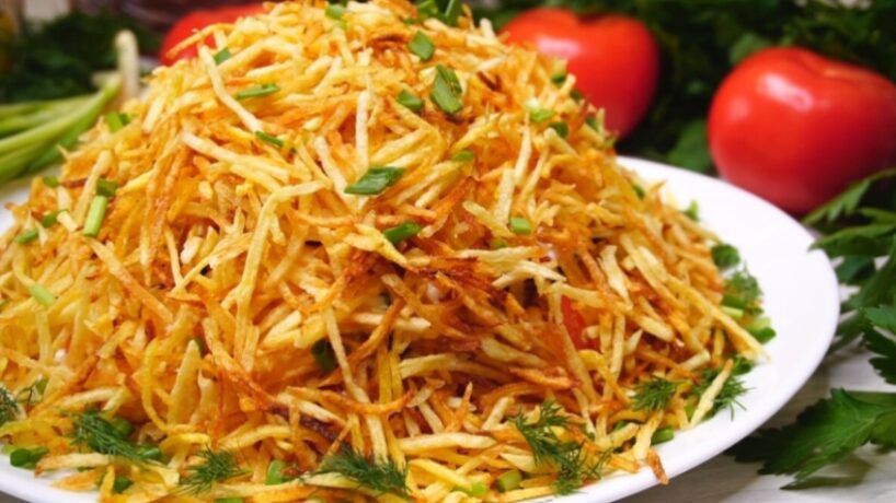 Atklāšu manas ģimenes iecienītāko salātu recepti: ”Skudrupūzni” var pagatavot no vienkāršām sastāvdaļām