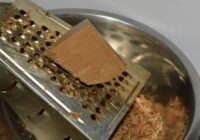 Vienreiz izdarīji – un vari aizmirst par mitru malku: “vectēva” kurtuves iededzināšanas metode, kas strādā nevainojami