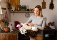 3 mazgāšanas kļūdas, kuru dēļ jūsu apģērbs nolietojas un ātrāk zaudē savu izskatu 3 mazgāšanas kļūdas, kuru dēļ jūsu apģērbs nolietojas un ātrāk zaudē savu izskatu