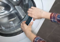 Kāpēc patiesībā nevajadzētu atstāt veļas mazgājamās mašīnas durvis vaļā Kāpēc patiesībā nevajadzētu atstāt veļas mazgājamās mašīnas durvis vaļā