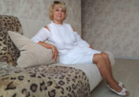 Es pārcēlos dzīvot pie 59 gadus vecas sievietes Laimas, pēc nedēļas izvācos, jo nespēju izturēt vienu viņas “vakara rituālu”