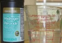 Es atšķaidu ūdeņraža peroksīdu attiecībā 1 pret 100 un istabas augi pasaka paldies ar skaistu ziedēšanu