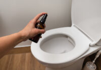 Tualetes smaka pazūd dažu sekunžu laikā: vecs santehniķa triks, kas darbojas labāk nekā jebkurš gaisa atsvaidzinātājs Tualetes smaka pazūd dažu sekunžu laikā: vecs santehniķa triks, kas darbojas labāk nekā jebkurš gaisa atsvaidzinātājs