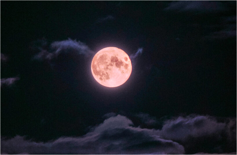 5. novembrī debesis izgaismos Super “Bebru” Mēness: viens no spožākajiem un iespaidīgākajiem šajā gadā