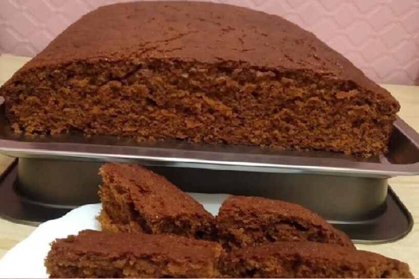 Klasiskā vecmāmiņas meduskūka: maiga, aromātiska un gadu desmitiem pārbaudīta recepte