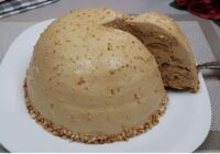 Piparkūku torte bez cepšanas — ļoti vienkāršs un maigs deserts, kas vienmēr pazūd no galda acumirklī