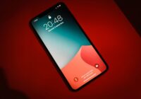 No 2026.gada daļai Latvijas mobilo sakaru klientu rēķinos parādīsies neierasts pakalpojuma ieraksts: zināma arī maksa